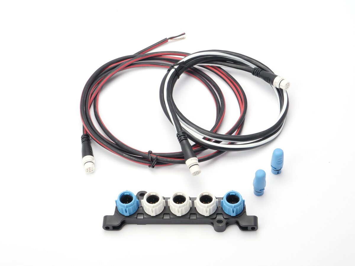 T70134 Raymarine STNG Starter Kit (1xA06064, 2xA06031, 1xA06040, 1xA06049)