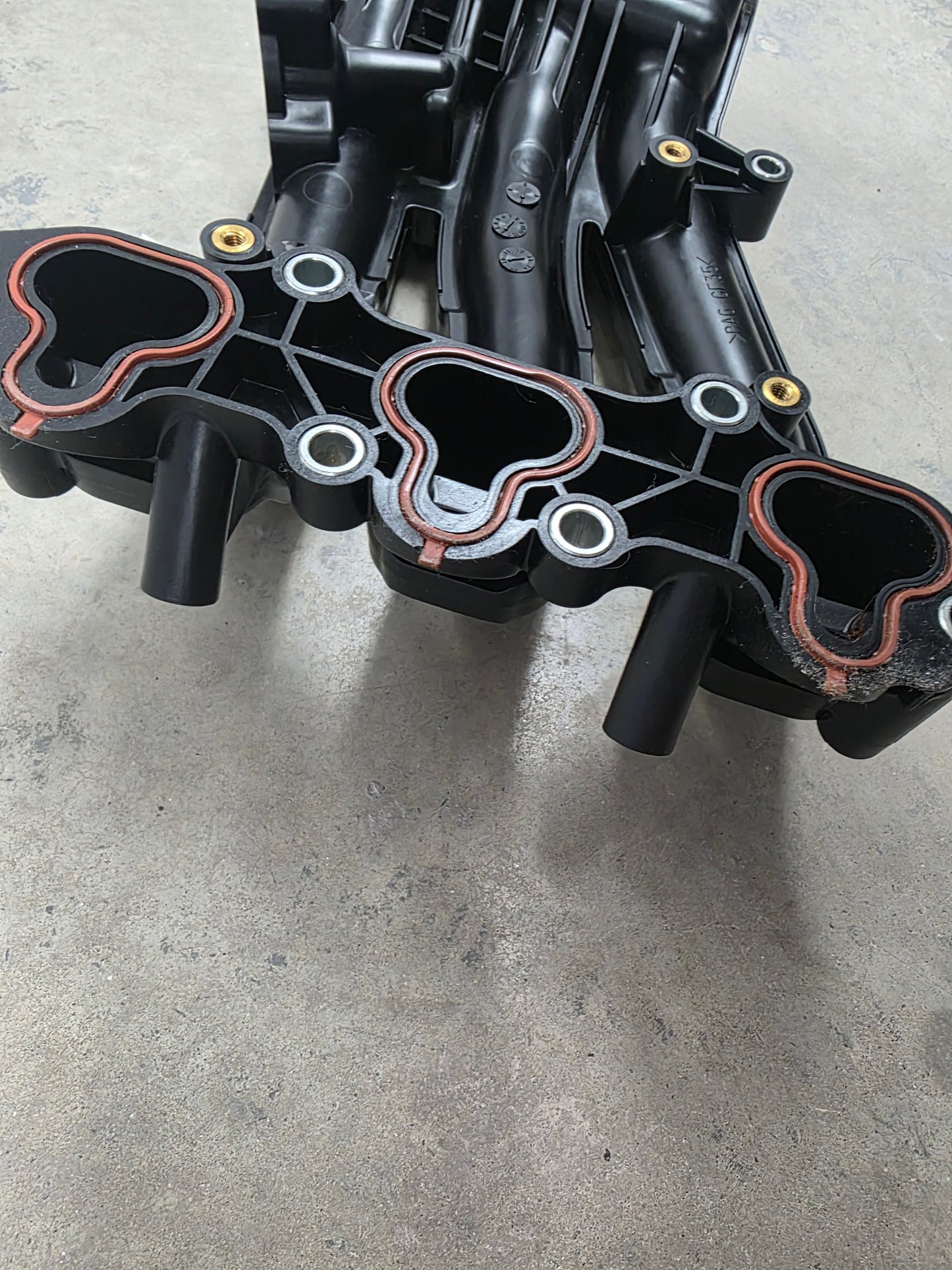 13110-88L00 Suzuki DF60A Air Intake Manifold | Genuine Used Part
