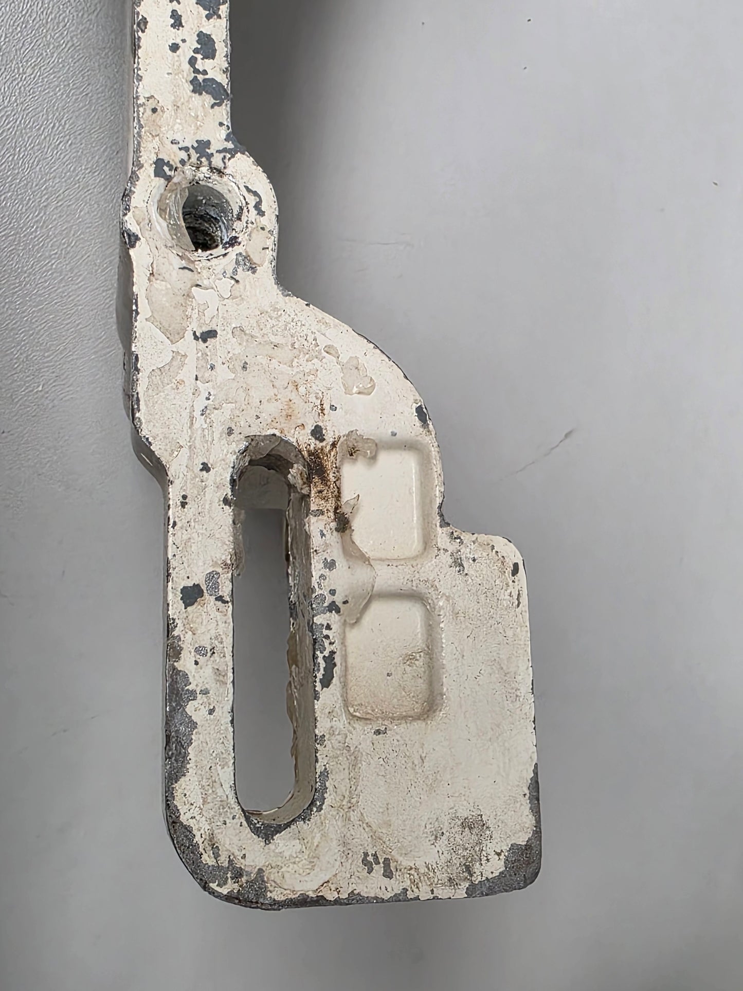 0397948 0395844 Johnson 90HP Stern Bracket (STB) | Genuine Used Part