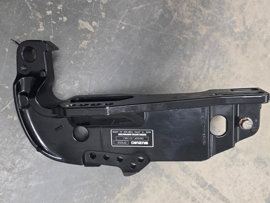 41121-88L01-0EP 41121-88L00-0EP Suzuki DF60A Clamp Bracket (STB) | Genuine Used Part