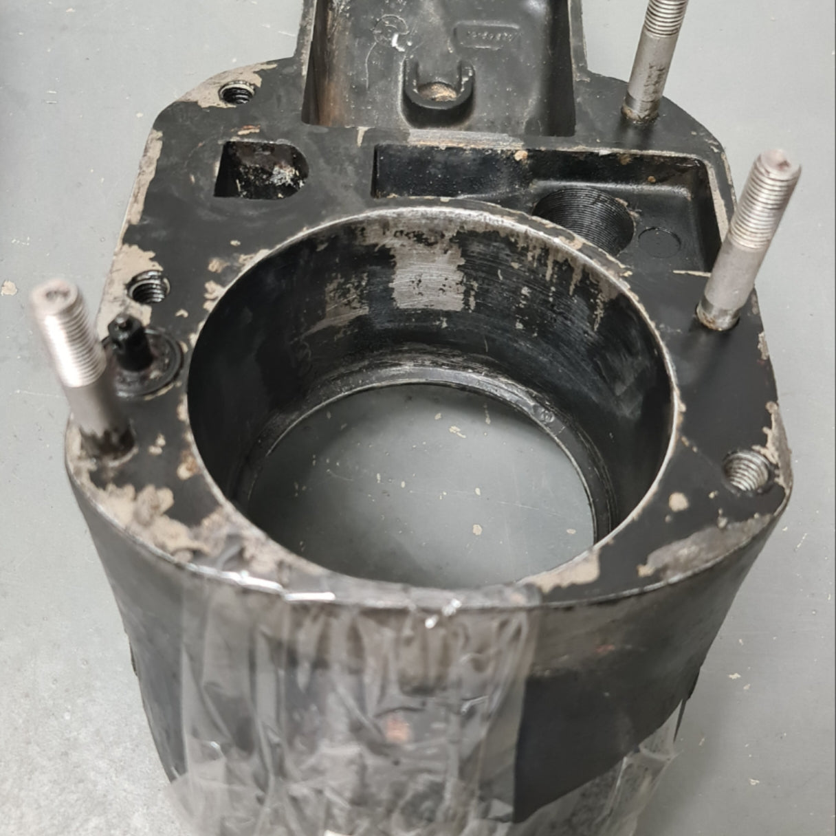 8M0181912 Bravo Bell Housing | Genuine Used Part