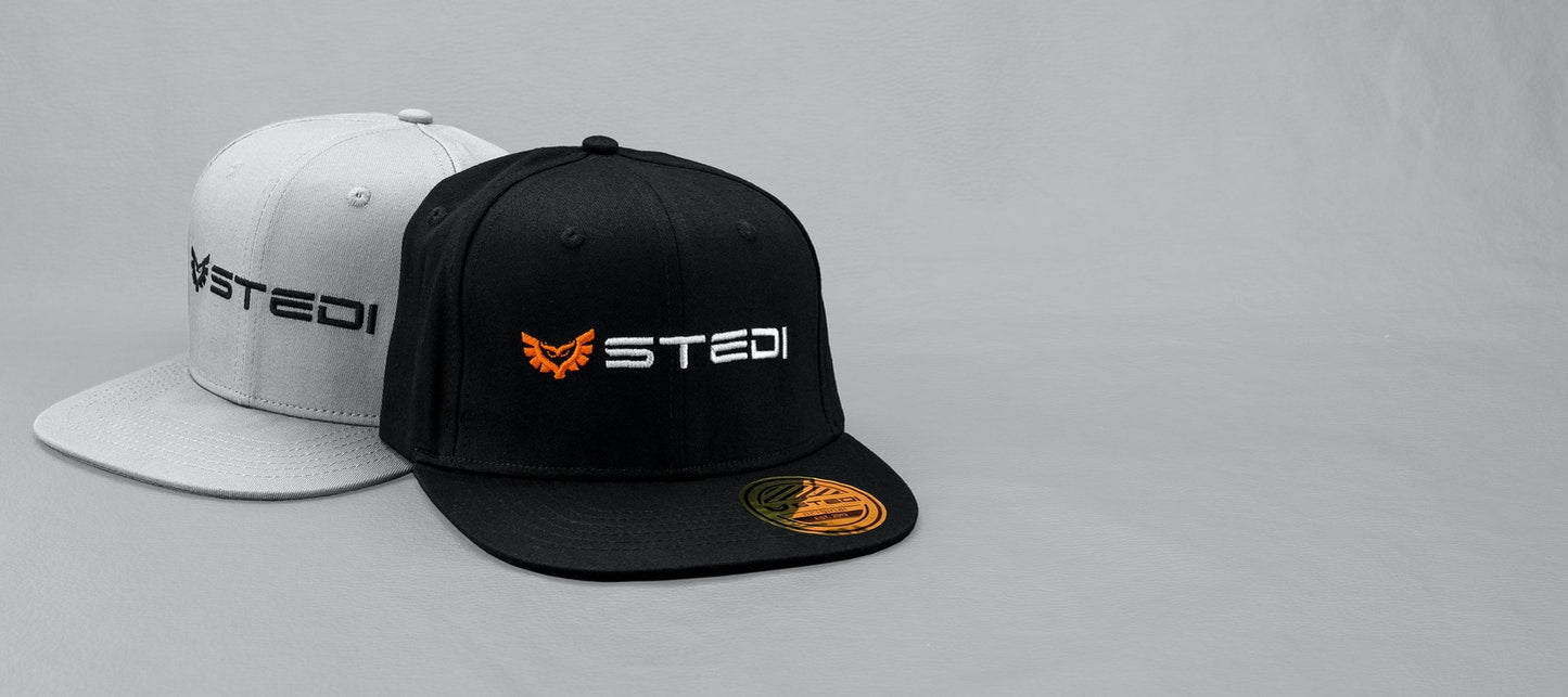 Stedi Snapback Cap - Black