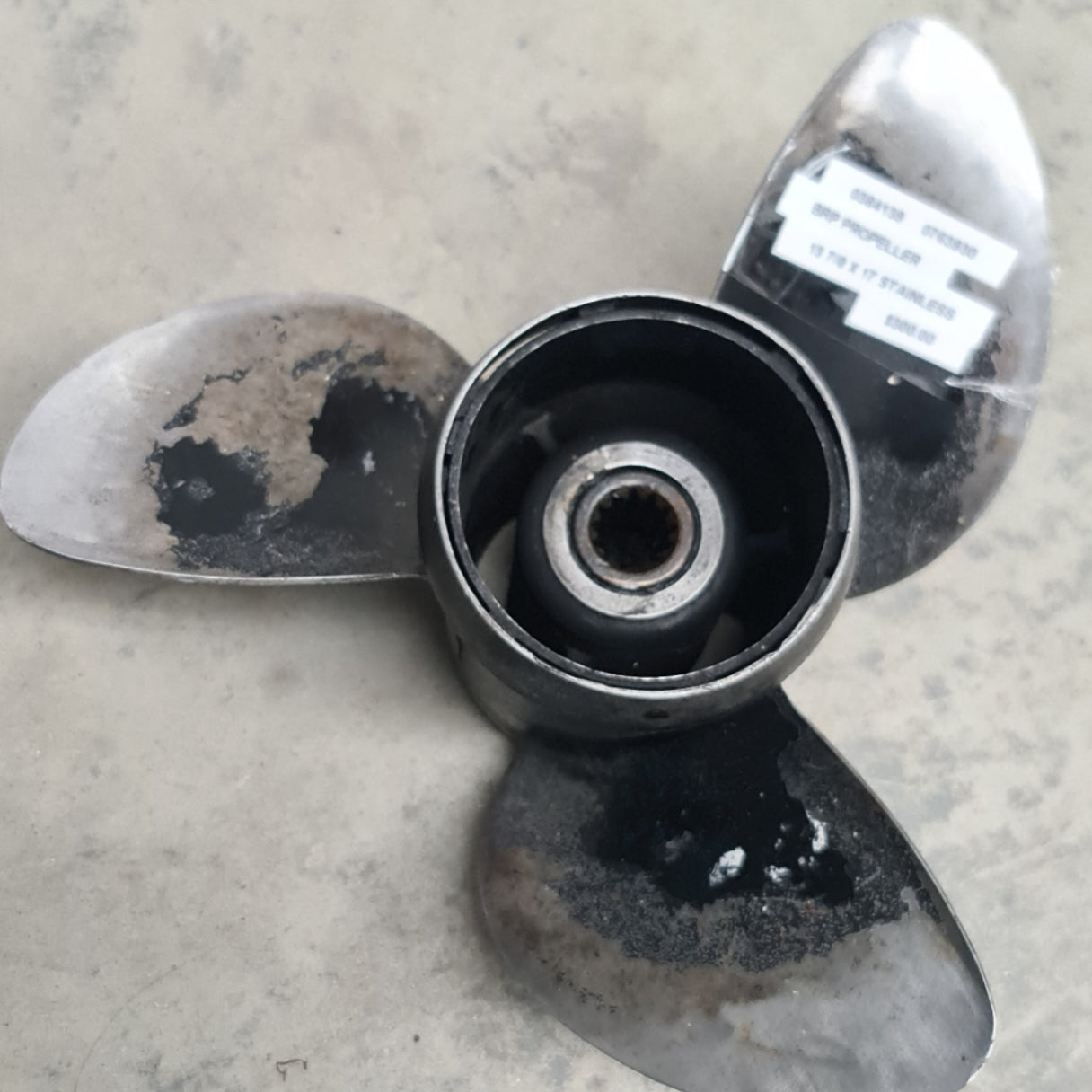 0384139 0763930 Evinrude/Johnson Viper 13 3/8–13 7/8 x 17 Stainless Steel Propeller | Genuine Used Part