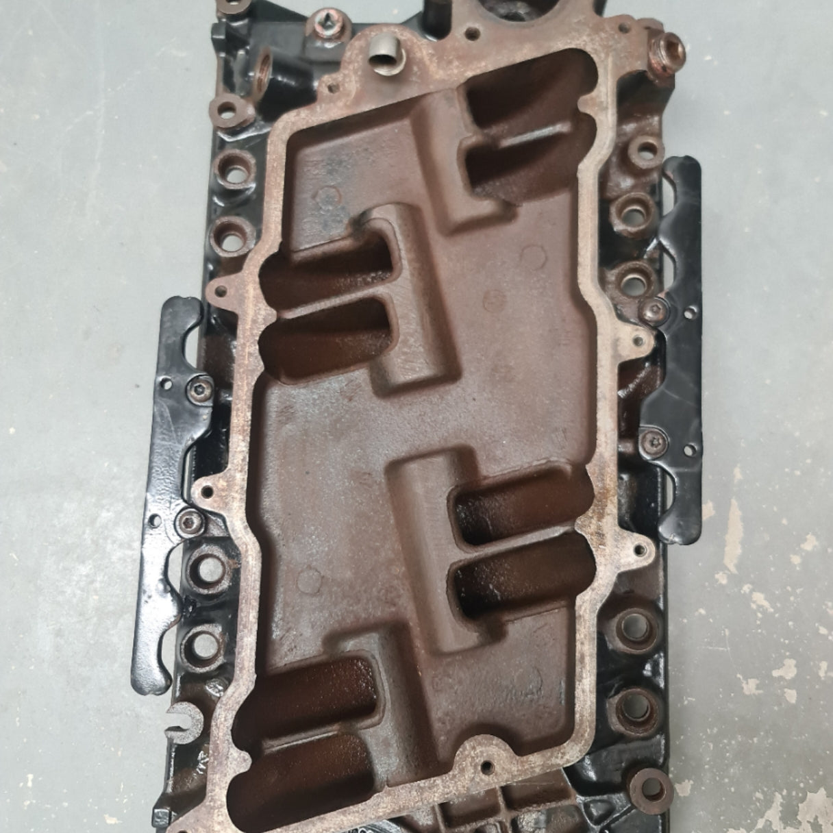 885164001 8M0097032 Mercruiser 3858959 Volvo Lower Intake Manifold | Genuine Used Part