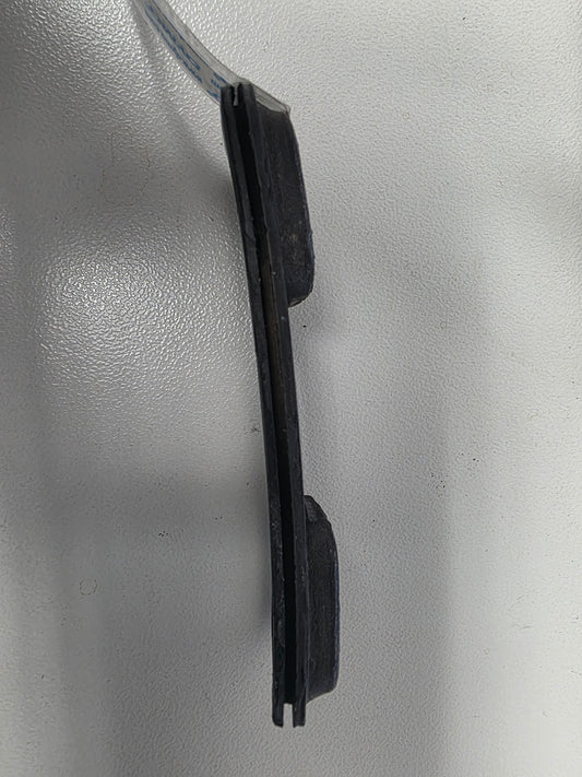 6E5-42769-01-00 6E5-42769-00-00 Yamaha 115CETO Rubber Seal | Genuine Used Part