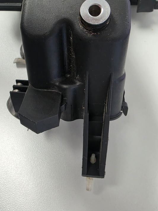 68f-81948-02-00 68f-81948-00-00 Yamaha Z200 Bracket | Genuine Used Part