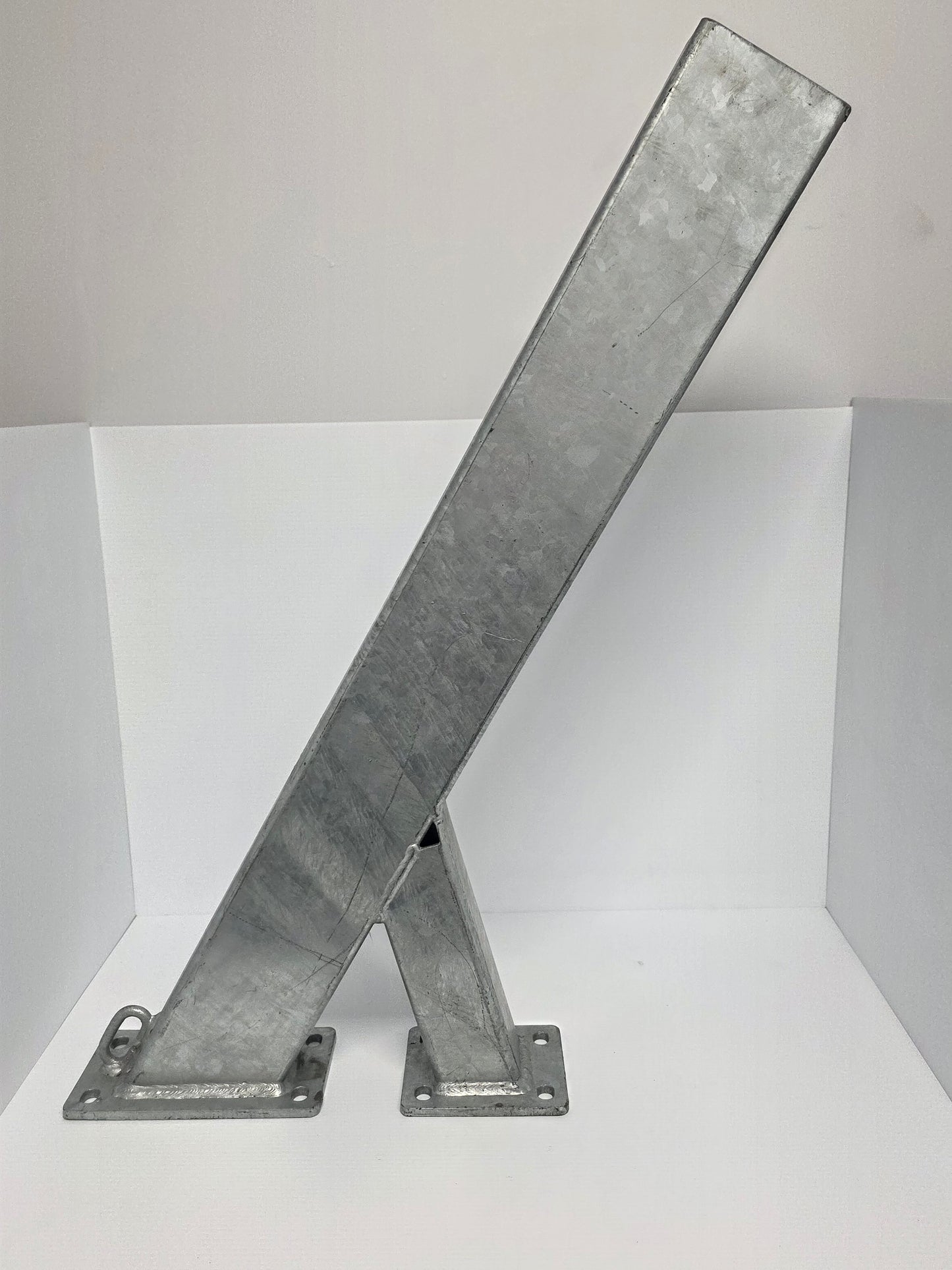 H3645G Mackay 75mm x 125mm x 1000mm Winch Post Galvanised Suits 75mm Drawbar | Marine Trailer Part