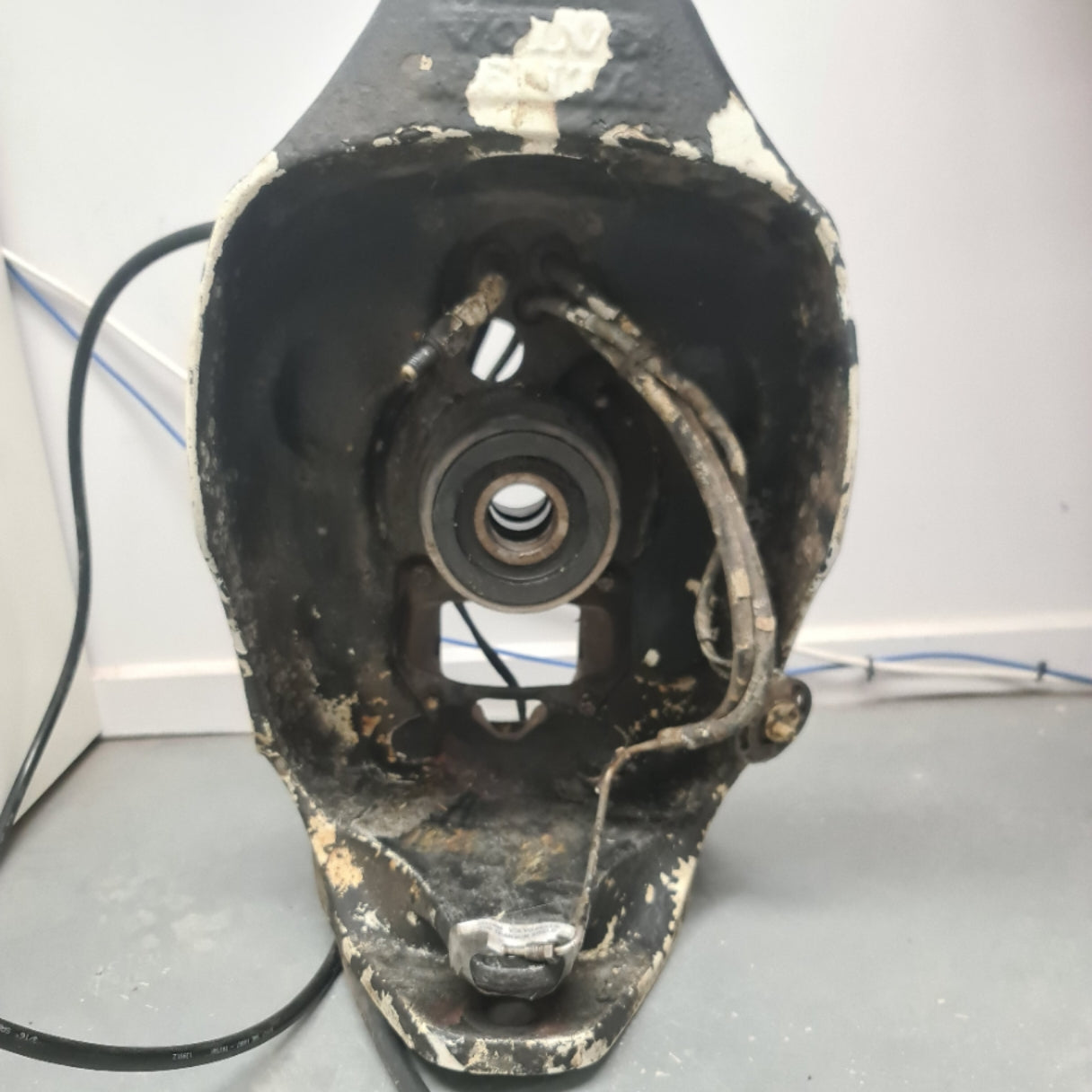 3862498 Volvo Penta XDP Transom Shield | Genuine Used Part