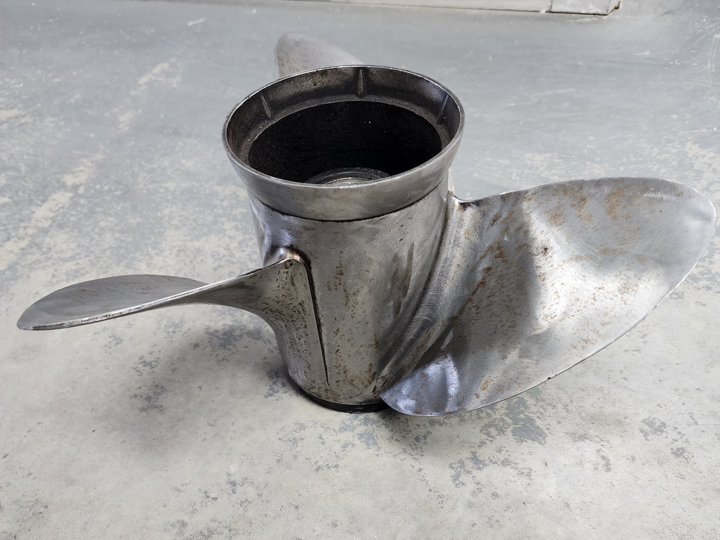 0389948 OMC Propeller 13 3/8 x 17 Stainless Steel | Genuine Used Part