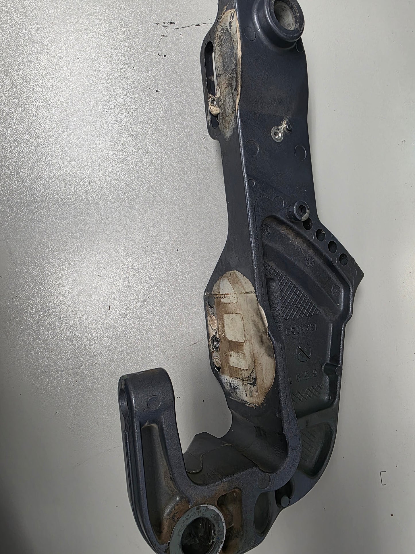67C-43111-10-8D 67C-43111-10-4D Yamaha 40BET Clamp Bracket (Port) | Genuine Used Part