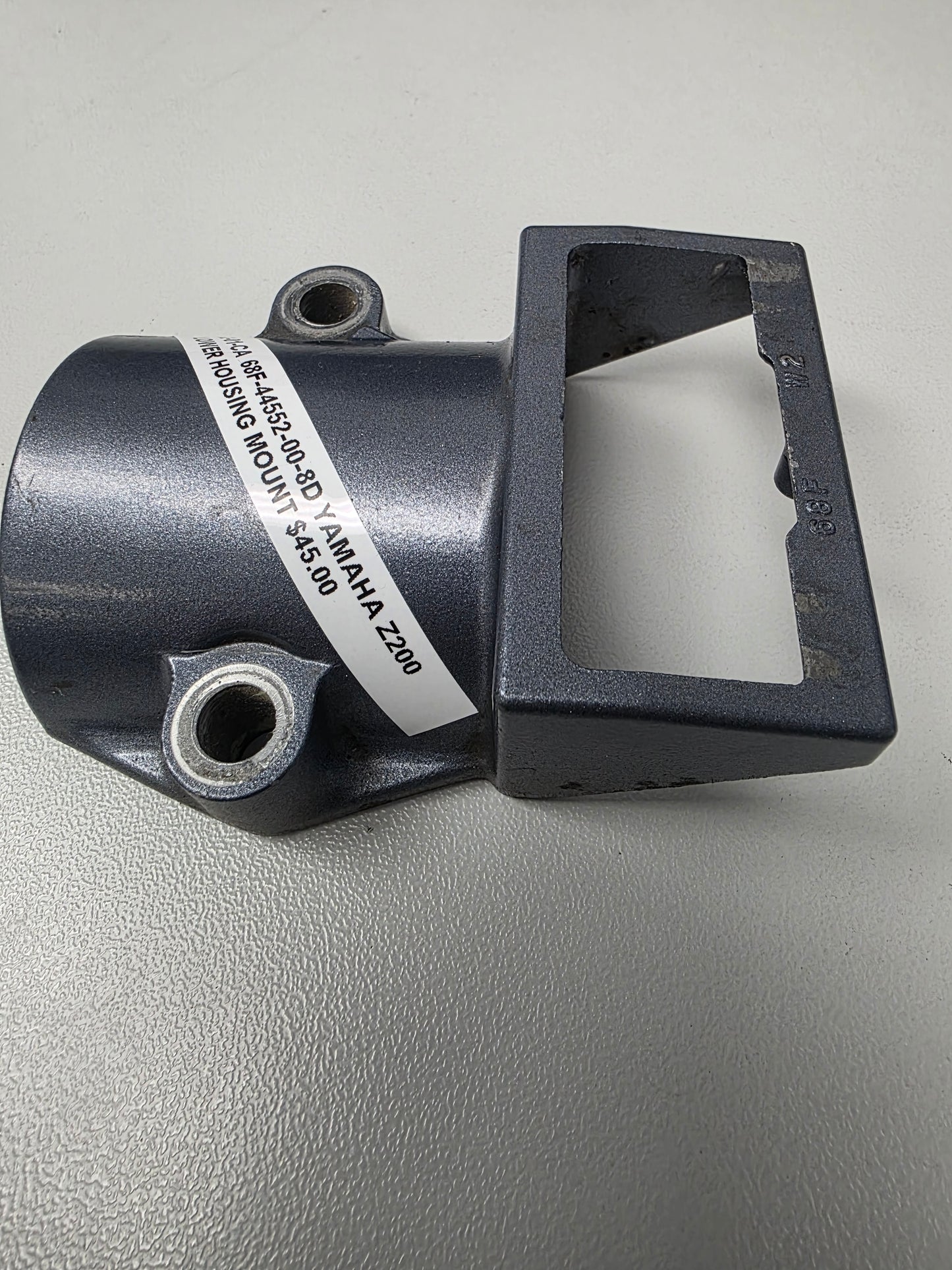 68F-44552-01-CA 68F-44552-00-8D Yamaha Z200 Lower Housing Mount | Genuine Used Part