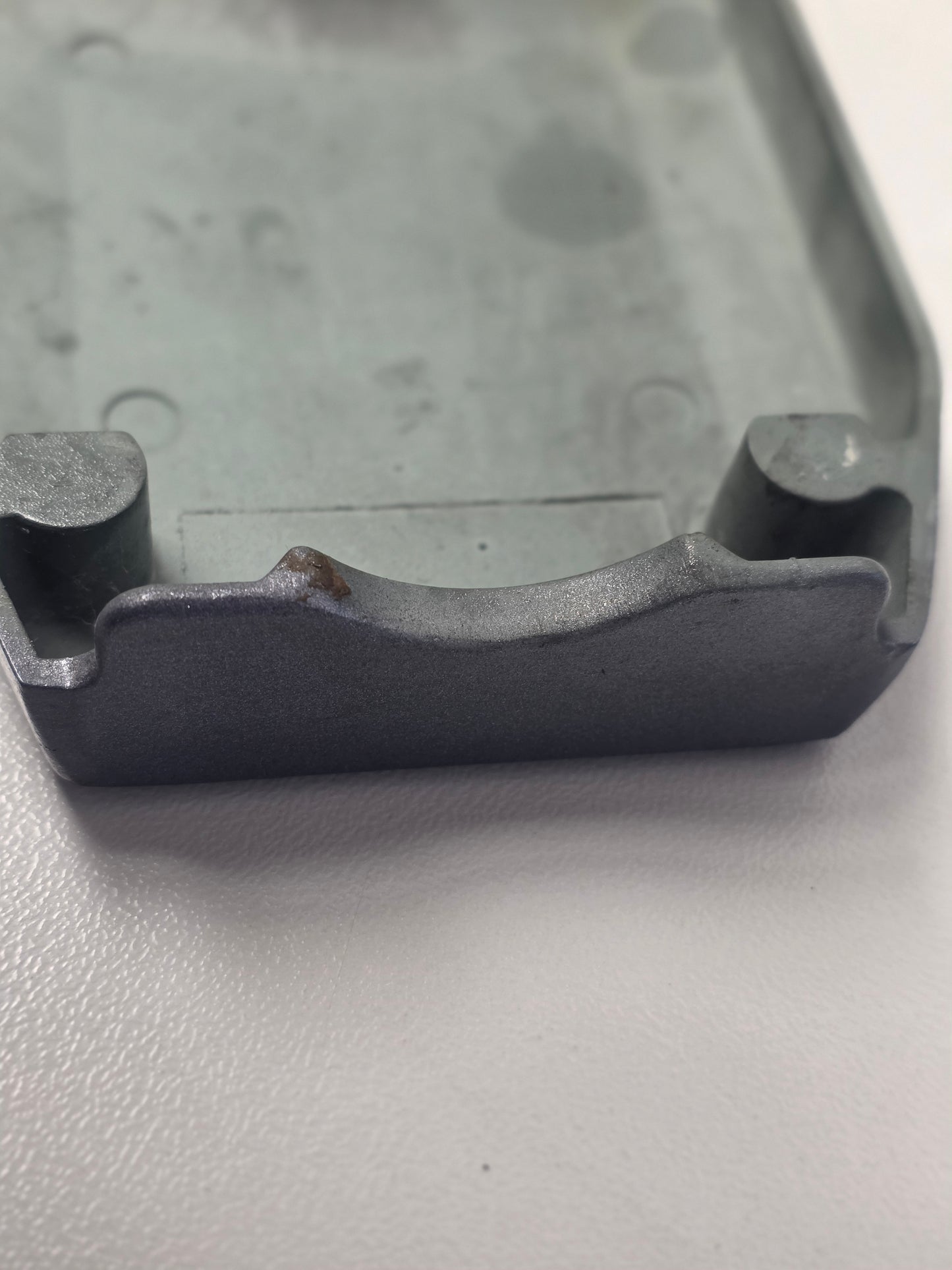 6E5-44553-01-EK 6E5-44553-00-EK Yamaha 115CETO Lower Mount Cover | Genuine Used Part