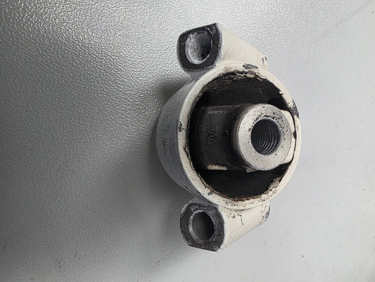 5007920 Evinrude E30 Mount Assy | Genuine Used Part