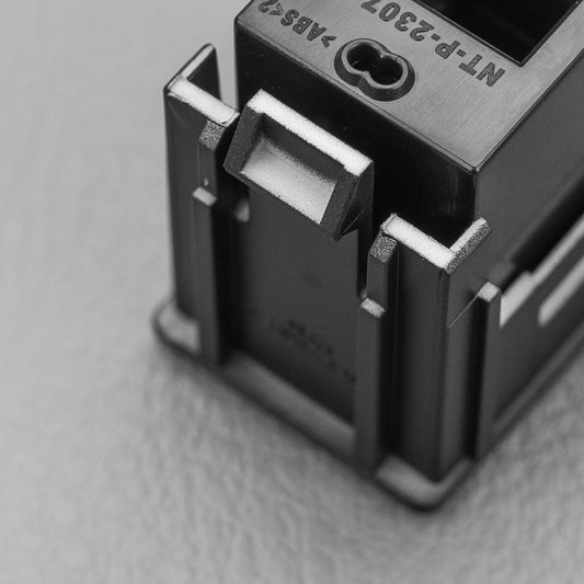 PSHSWCH-MUXDMAXBT50-UHF Push Switch to suit D-MAX/BT-50 (2020+) & MU-X (2021+) | Genuine STEDI Product