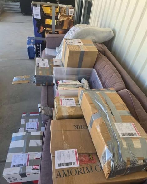 Loads of deliveries heading out just in time for Christmas!