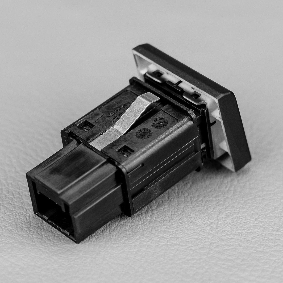 PSHSWCH-AMA-SHFT-STEDI Gear Shifter Switch to suit Amarok (STEDI Owl) | Genuine STEDI Product