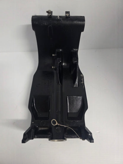 818904T1 8M0220957 Mercury Swivel Bracket | Genuine Used Part