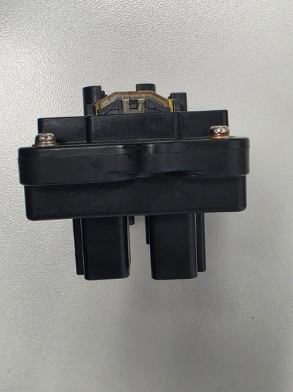 68F-82170-01-00 68F-82170-01-00 Yamaha Z200 Fuse Box Assy | Genuine Used Part - photo 3 of 3