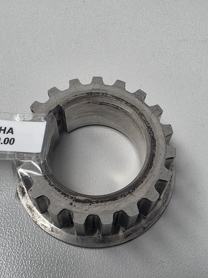 65W-11536-10-00 Yamaha F40BET Drive Gear | Genuine Used Part