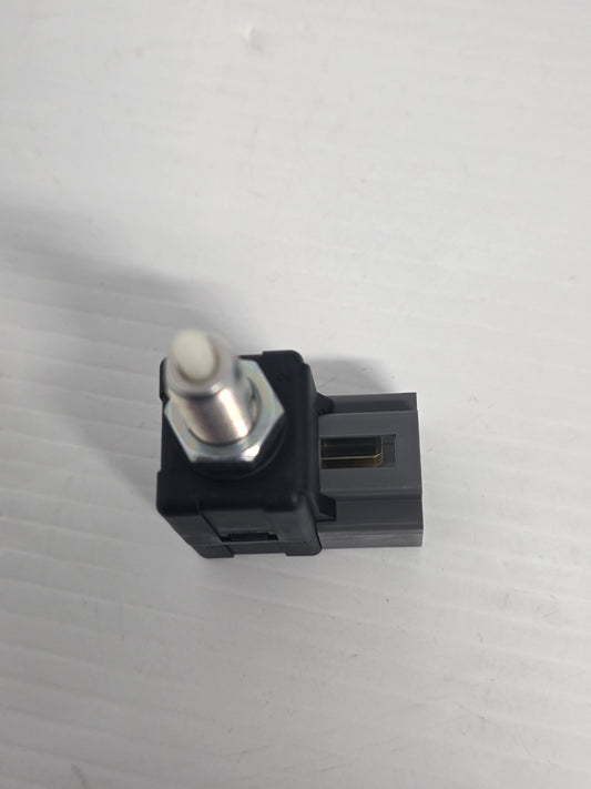 93810-3K000 Switch Assy-Stop LAMP(4P) | Marine Electrical Part - photo 2 of 5