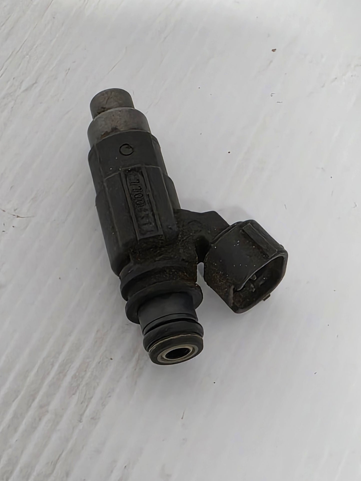 15710-66D00 Suzuki Injector | Genuine Used Part