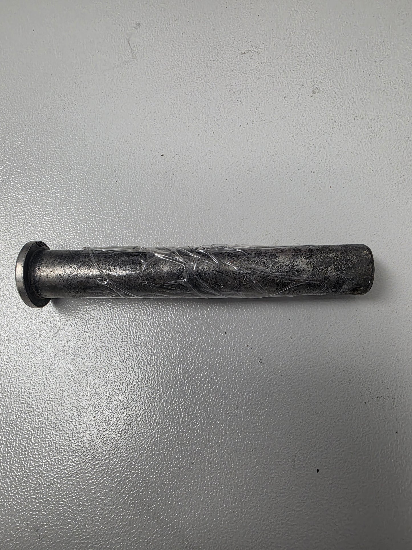 0332435 Evinrude E30 Tilt Cylinder Pin | Genuine Used Part
