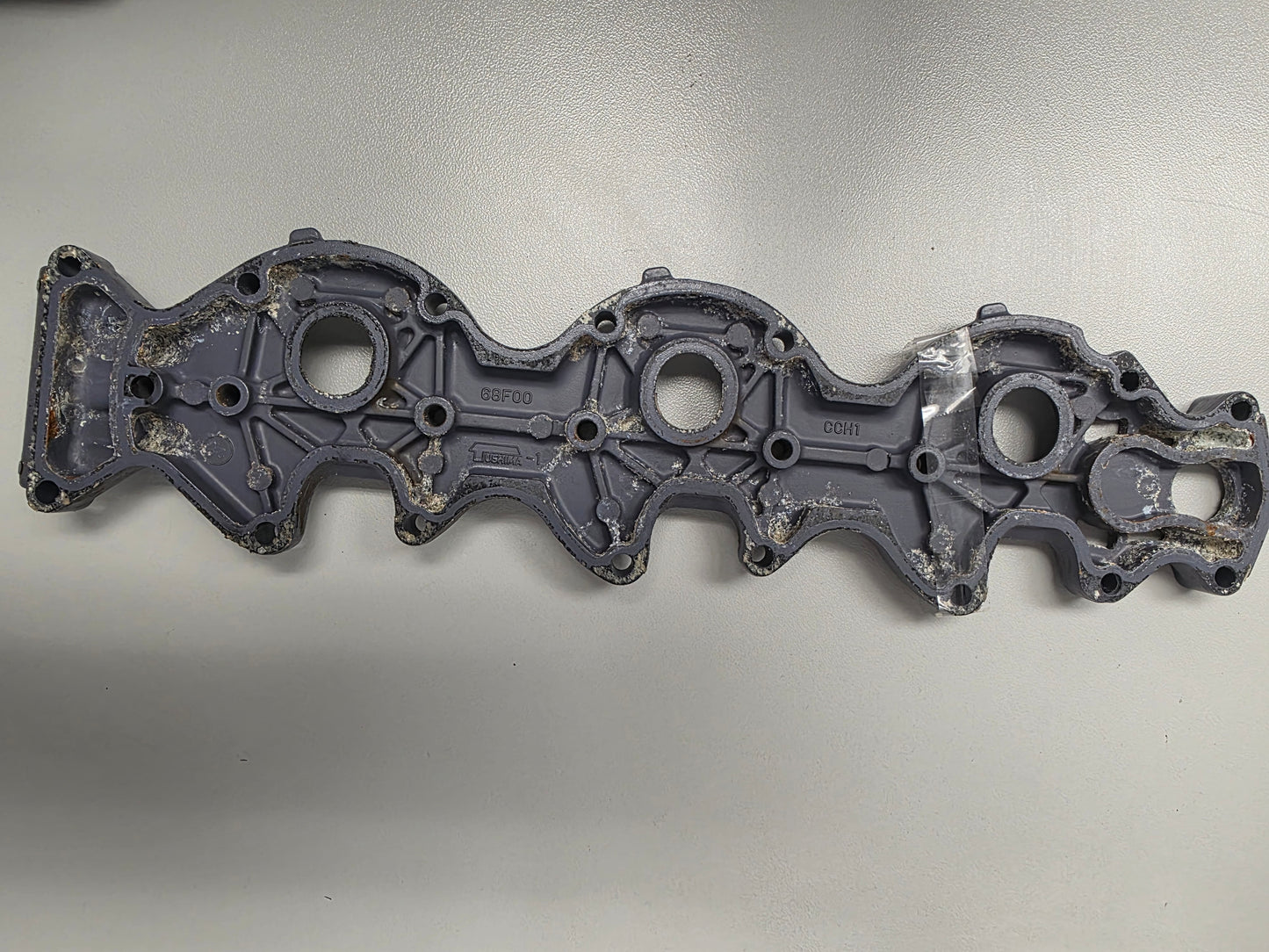 68F-11191-00-1S Yamaha STB Cylinder Head Cover HPDI | Genuine Used Part