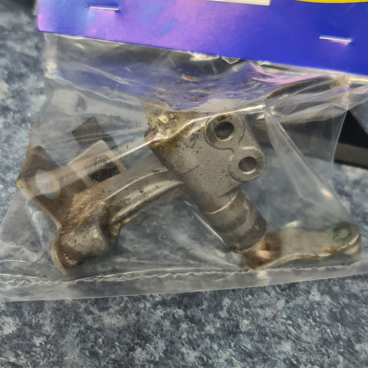 21151-90J01 Suzuki 5033547 Johnson Clutch Lever Holder | Genuine Used Part