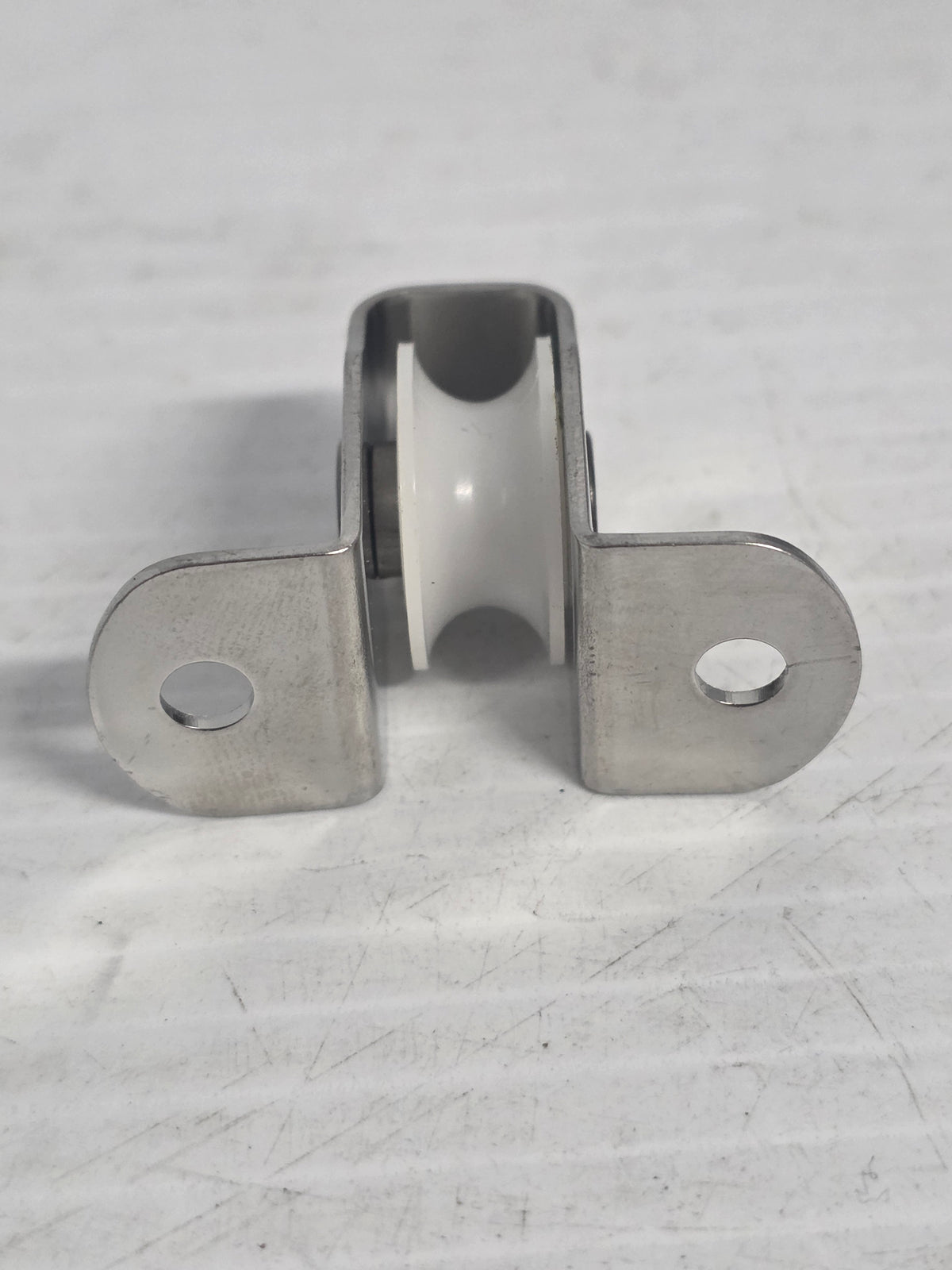 RF569 Ronstan Upright Lead Block, Wide 19mm Sheave | Marine Deck Hardware