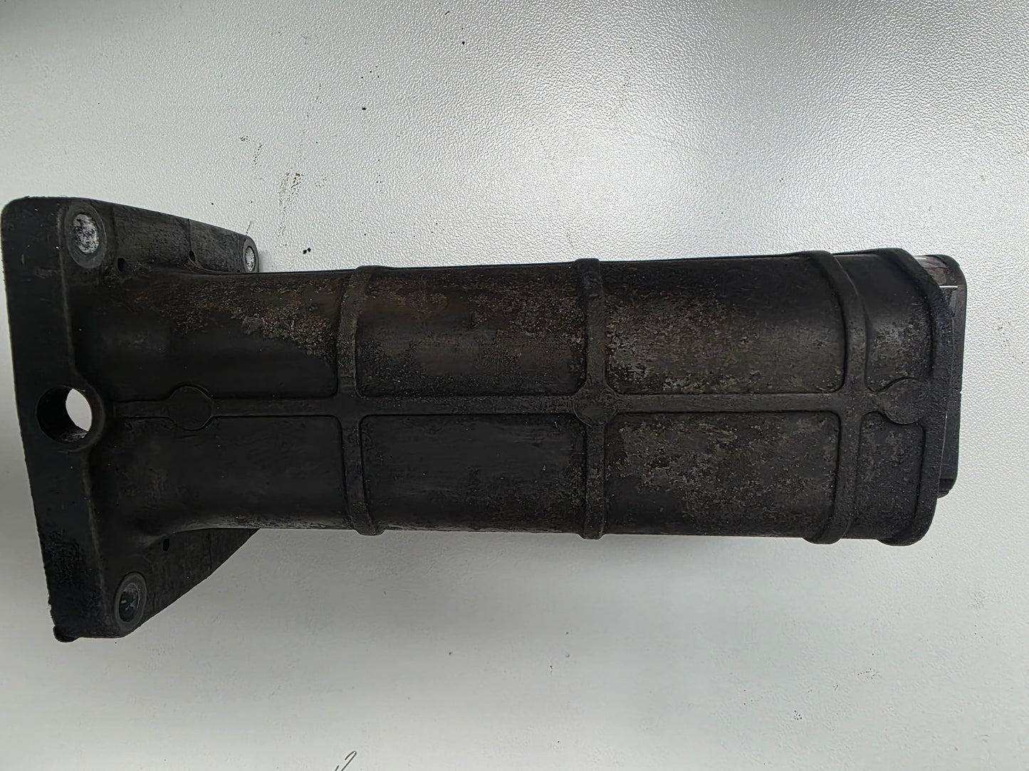 64D-41132-00-CA 64D-41132-00-5B Yamaha Z200 Exhaust Manifold | Genuine Used Part