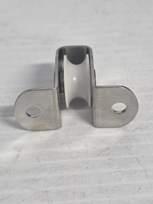 RF569 Ronstan Upright Lead Block, Wide 19mm Sheave