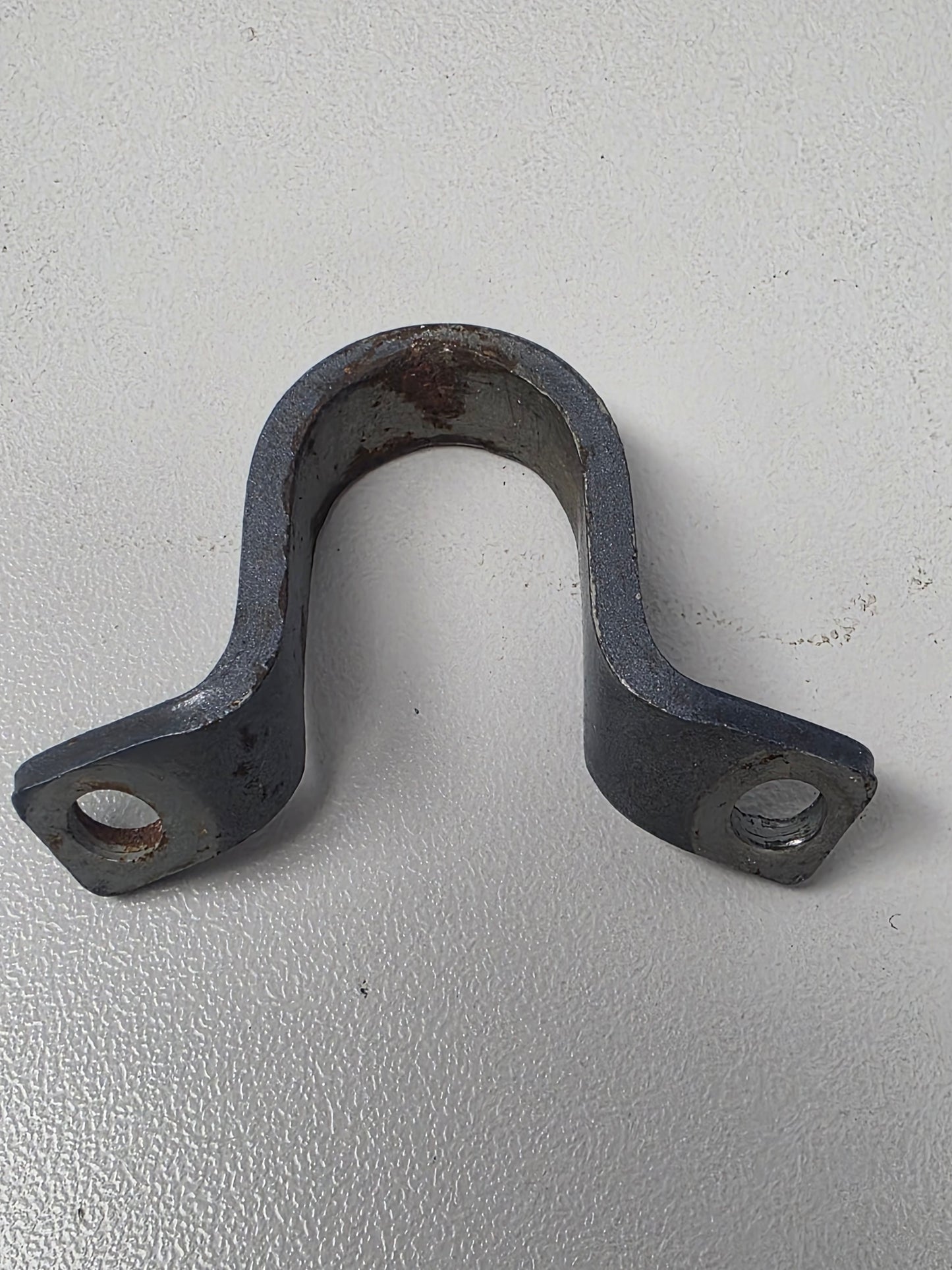 6E5-11119-01-00 6E5-11119-00-00 Yamaha 115CETO Engine Hanger | Genuine Used Part