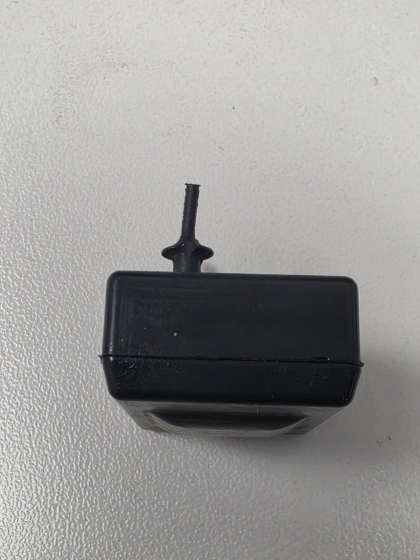 54151-88L00 Suzuki DF60A Lower Thrust Mount | Genuine Used Part