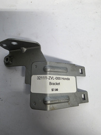 32111-ZVL-000 Honda Bracket | Genuine Used Part