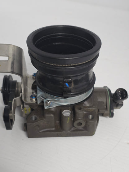 16400-ZVK-023 17374-ZX2-000 Honda Throttle Body Assy | Genuine Used Part