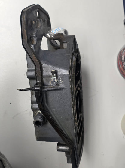 6CG-41137-11-CA 6G5-41137-11-94 Yamaha Exhaust Guide | Genuine Used Part