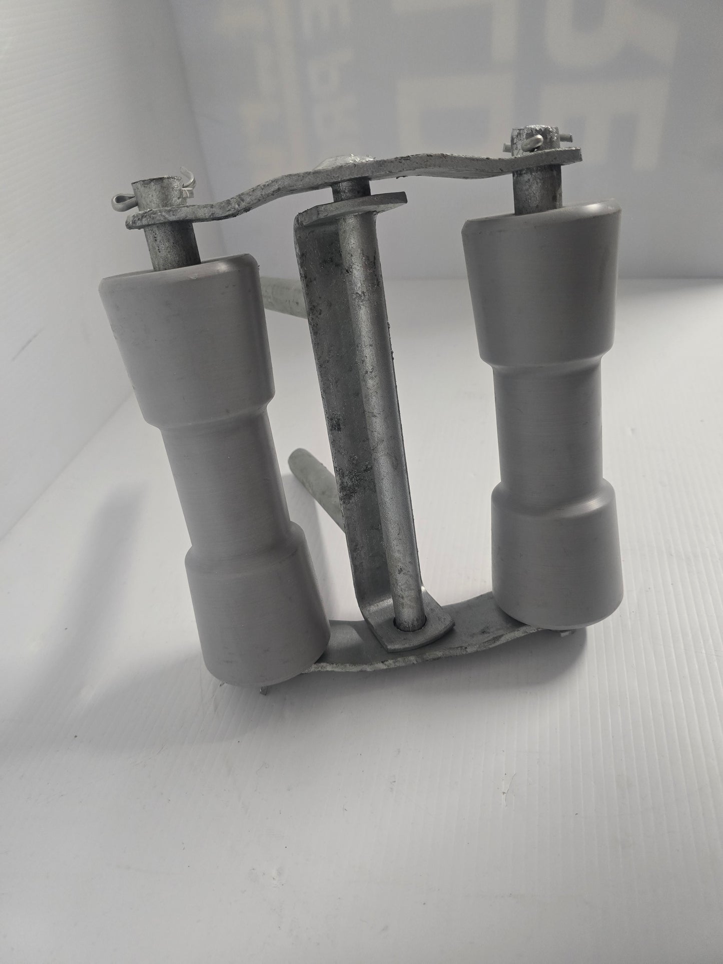 3157H Dunbier Hard Poly Roller & Bracket Double  8"