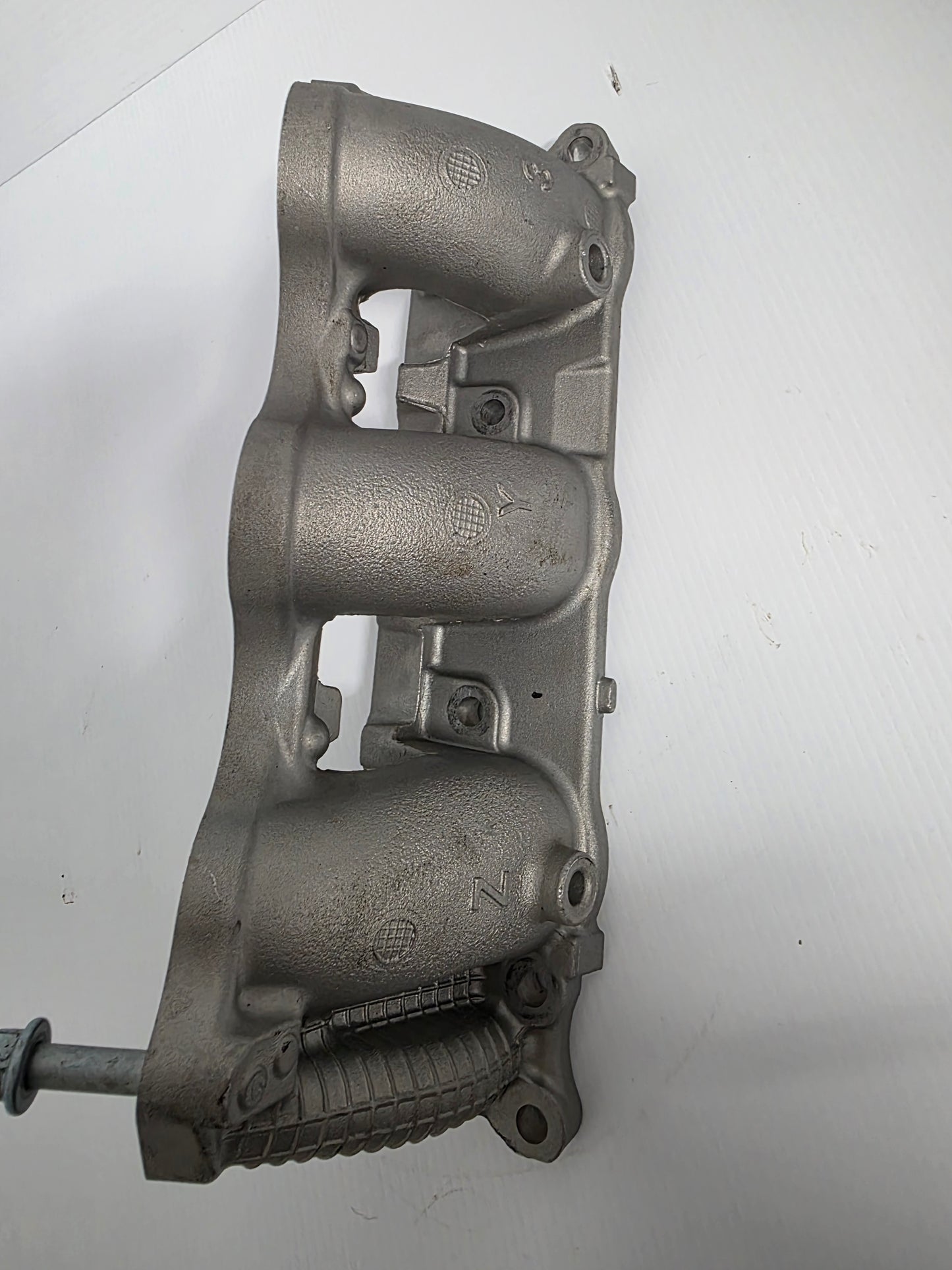 17051-ZY3-A00 Honda Injector Base (R) | Genuine Used Part