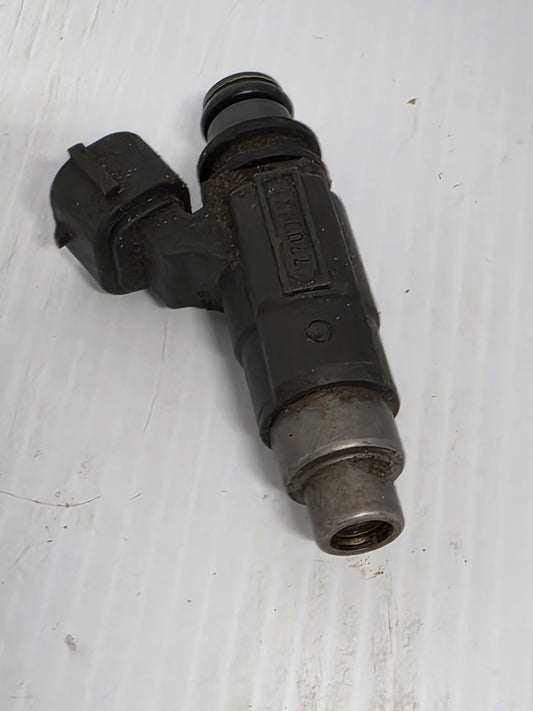 15710-66D00 Suzuki Injector | Genuine Used Part