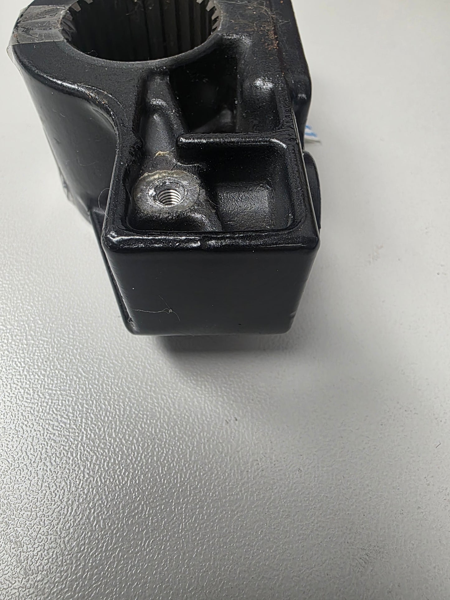 54211-87J30-0EP 54211-87J10-0EP Suzuki DF60A Lower Mount Bracket | Genuine Used Part