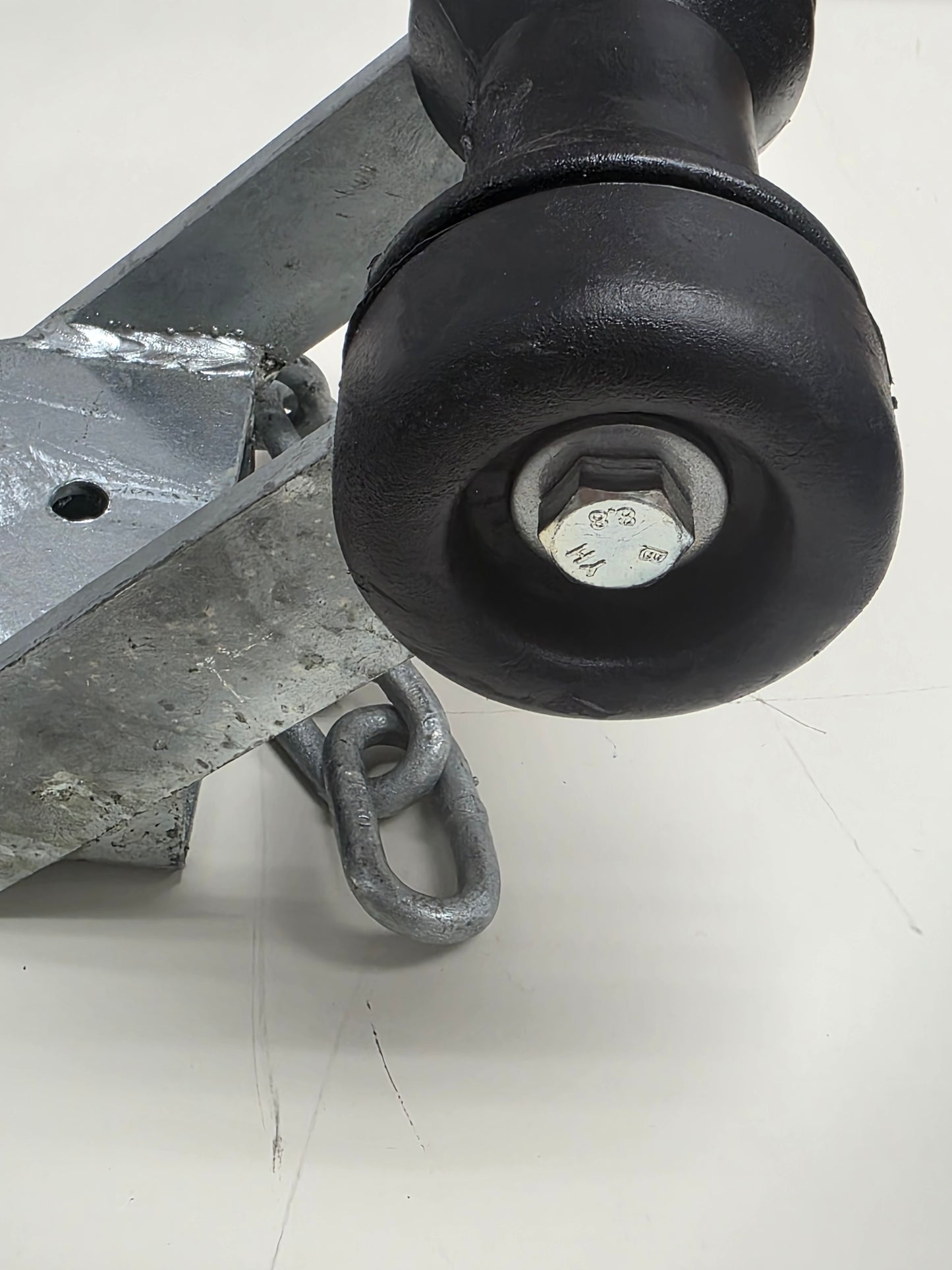 3490 Dunbier Trailer Winch Carrier Inc Bow Roller Suits 64mm Sq