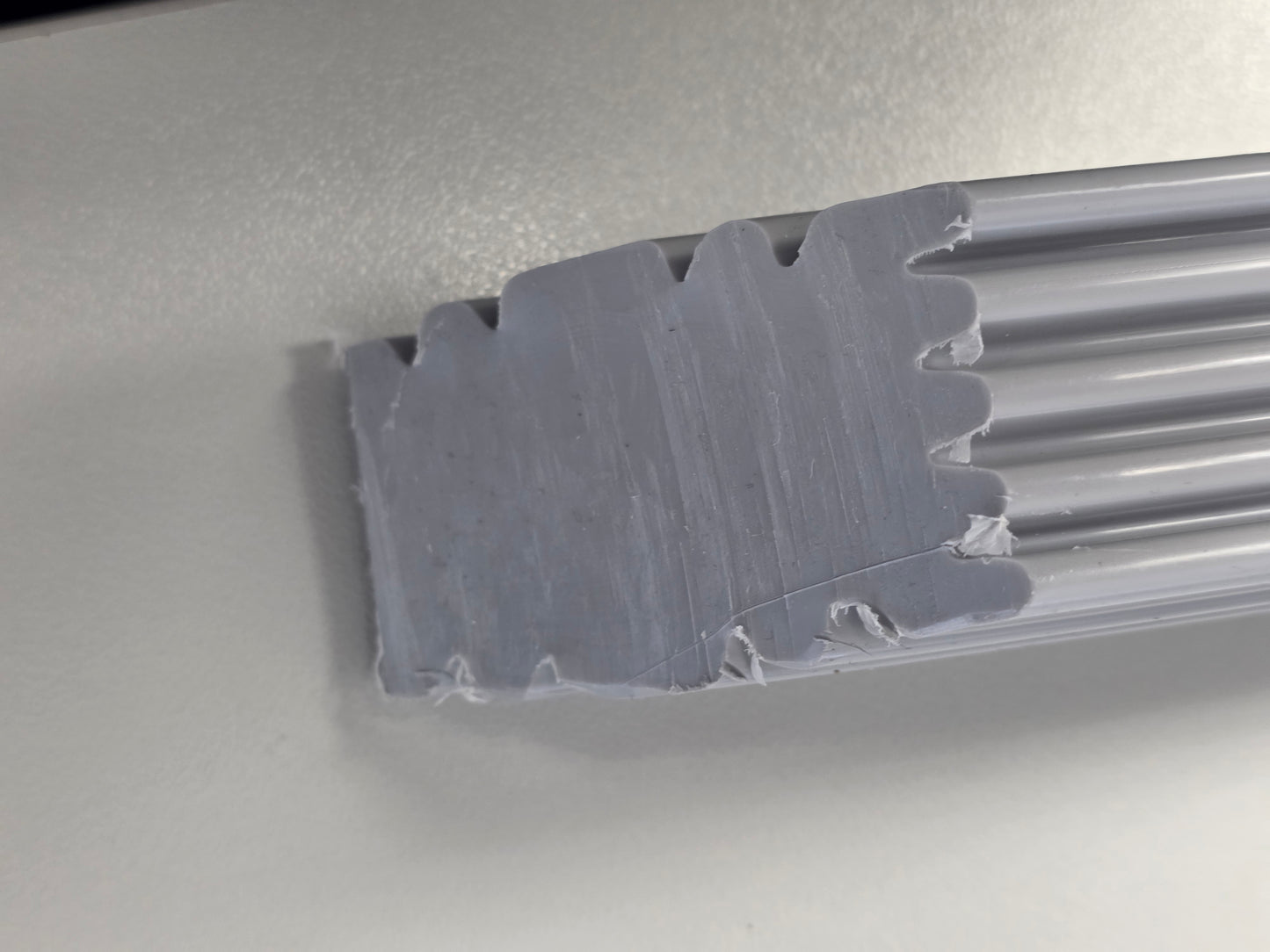 3093 Dunbier Centre-Line Kit Inc  20mm Sq Leg Per Pair