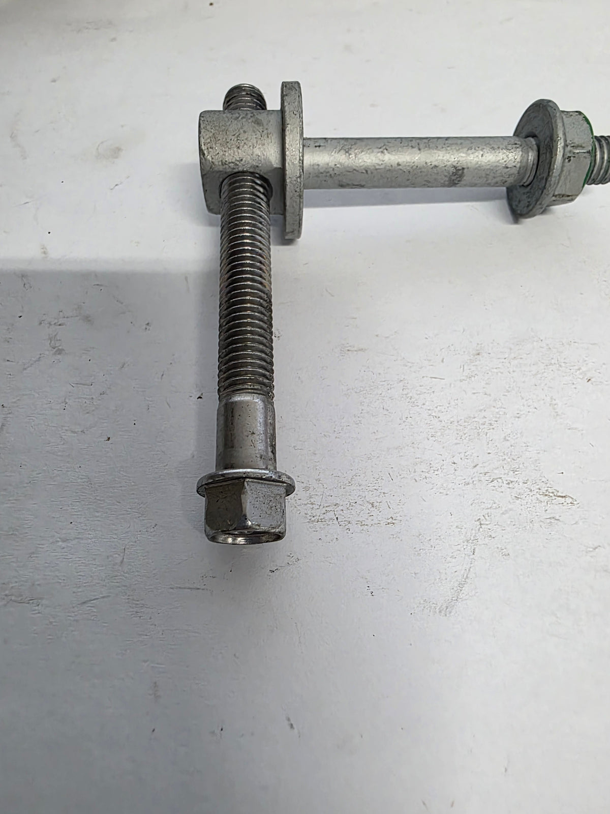 90055-ZY3-000 Honda Tensioner Bolt | Genuine Used Part - photo 3 of 5
