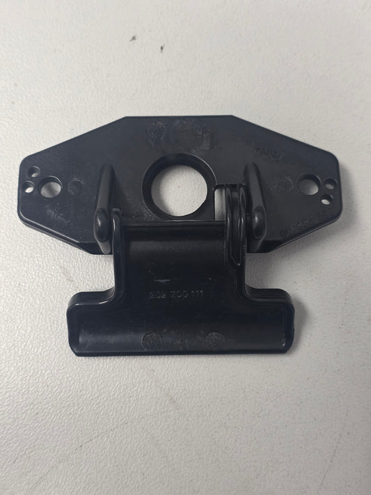 269700109 Latch