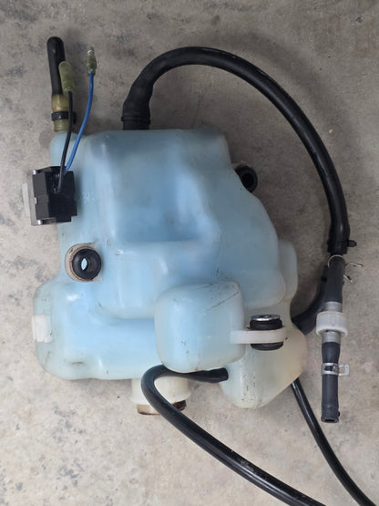 68F-21750-00-00 Yamaha Z200 Oil Tank | Genuine Used Part - photo 3 of 4