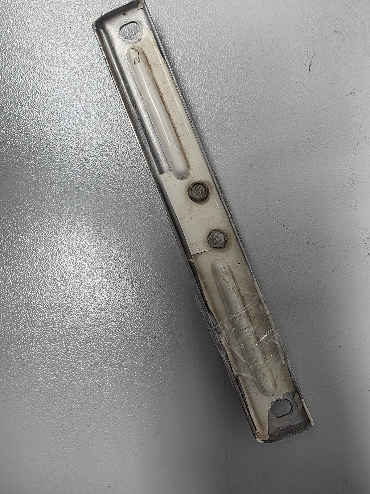 0357240 0351247 Evinrude E30 Stern Tie Bar | Genuine Used Part - photo 2 of 2