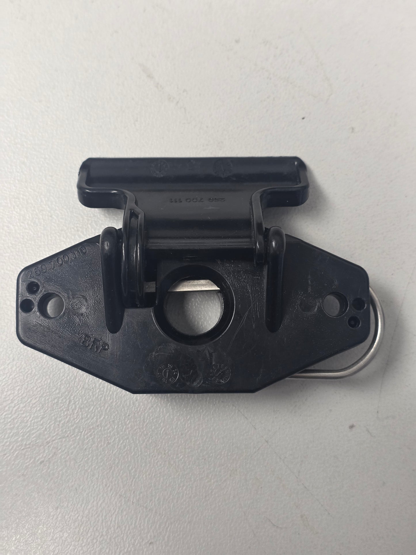 269700109 Latch