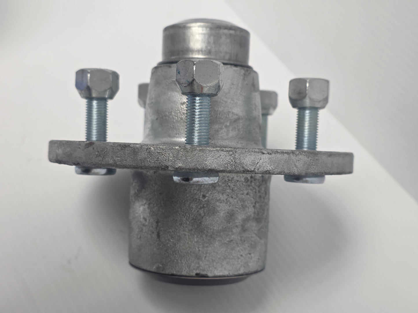 1668 Dunbier Trailer Hub Kit: Suits Holden HT Slim Line Bearings