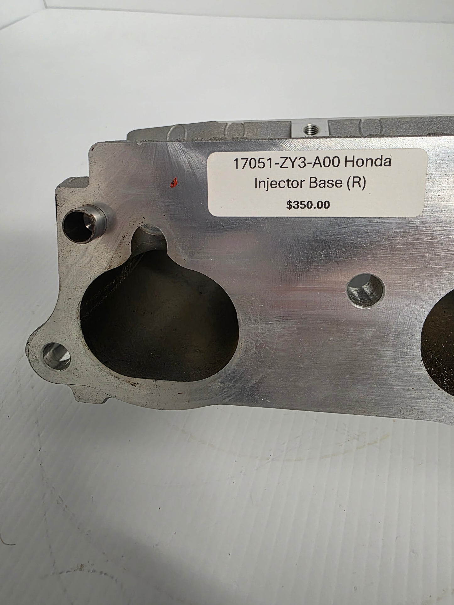 17051-ZY3-A00 Honda Injector Base (R) | Genuine Used Part