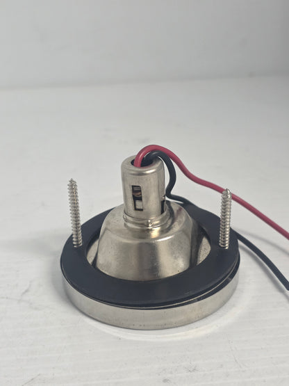 6356D7 Attwood Vertical, Flush Mount Transom Light - Round 43895 | Marine Electrical Part